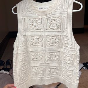 Cream knitted tank top sweater!